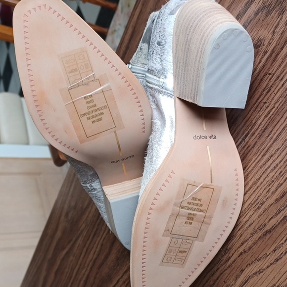 Dolce Vita Anthropologie Boots Volli Silver Multi printed Cow Hair real fur - Picture 6 of 9